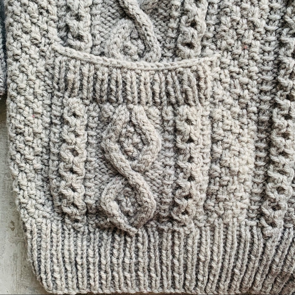 UO RAG UNION Gold Foil Cableknit Yarn Wool Sweater - Picture 7 of 15